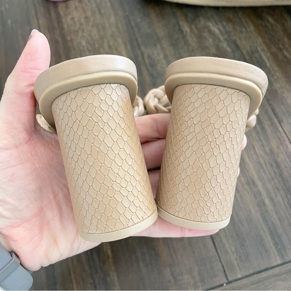 New Dolce Vita Nairi Braided Strappy Block Heel Sandal in Cafe Stella Neutral - Picture 5 of 8